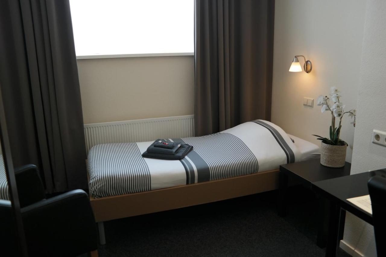 Hotel Rozenburg Bagian luar foto