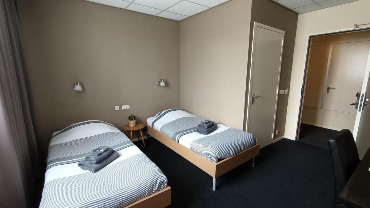 Hotel Rozenburg Bagian luar foto