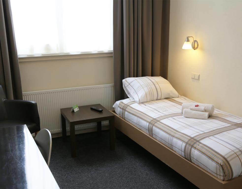Hotel Rozenburg Bagian luar foto