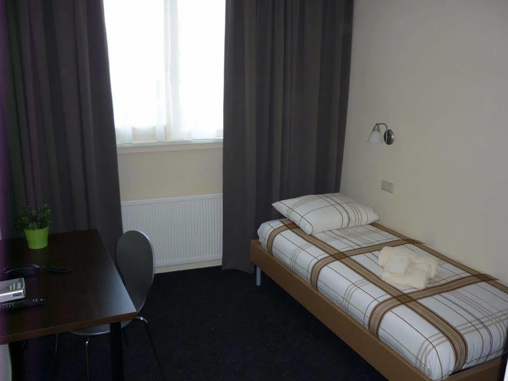 Hotel Rozenburg Bagian luar foto